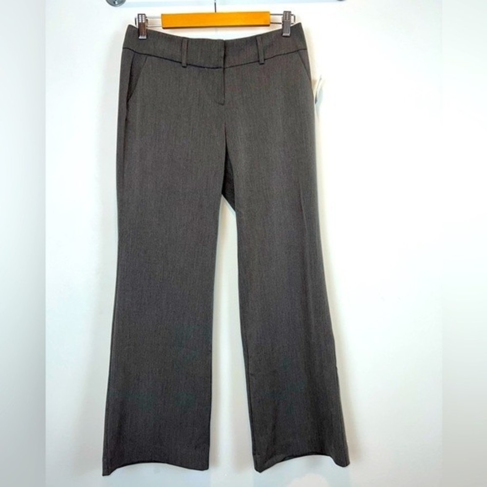 Old Navy Grey Flair Leg Career Pants size 6P